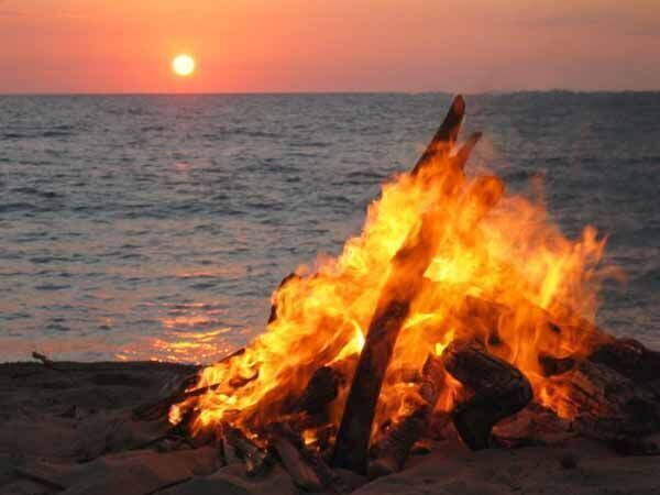 St John's Eve (Nit de Sant Joan) on the Beach